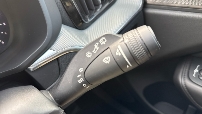 Volvo XC60 2.0 B4D Plus Dark 5dr AWD Geartronic Diesel Estate